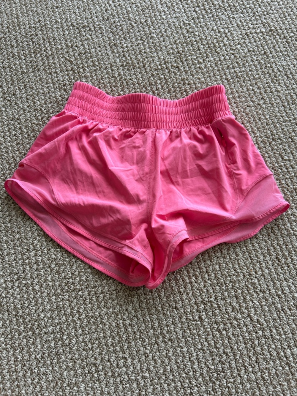 Aritzia golden Pink Elastic-Waist Active Shorts